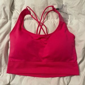 Fuschia Thrive seamless top NVGTN size medium